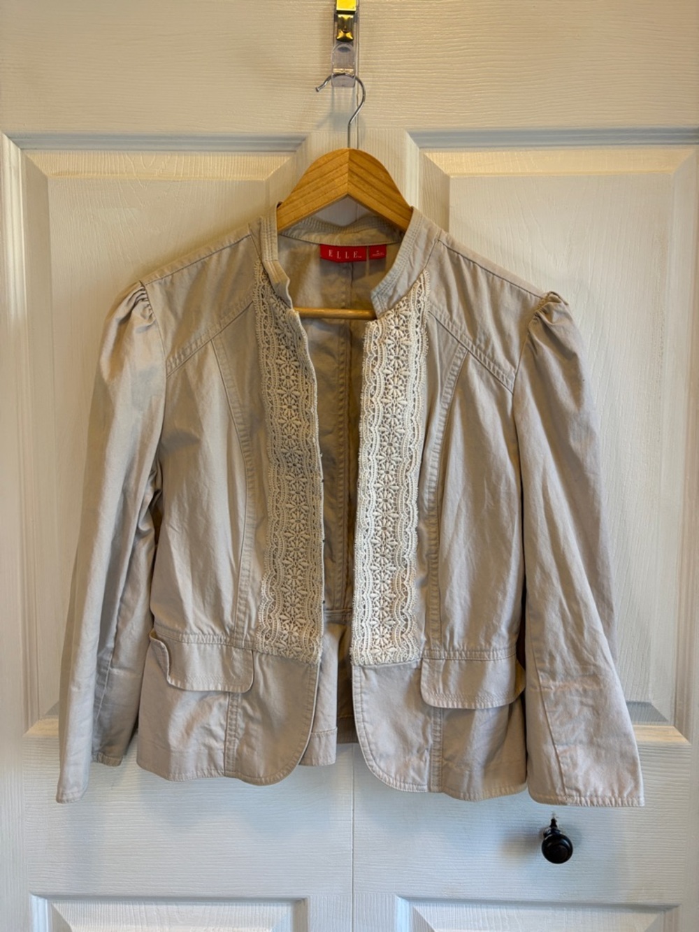 Elle Cream Lace-Front Puff-Sleeve Jacket